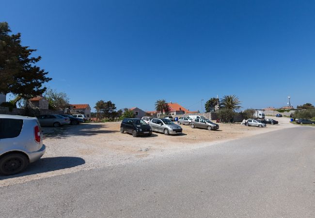 Apartment in Mali Lošinj - Apartment in Mali Lošinj with Terrace, Air condition, Washing machine (3683-1) Apartment in Mali Lošinj - Apartment in Mali Lošinj with Terrace, Air condition, Washing machine (3683-1)