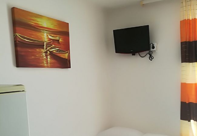 Apartment in Novi Vinodolski - Apartment in Novi Vinodolski with Seaview, Balcony, Air condition, WIFI (3667-1) Apartment in Novi Vinodolski - Apartment in Novi Vinodolski with Seaview, Balcony, Air condition, WIFI (3667-1)
