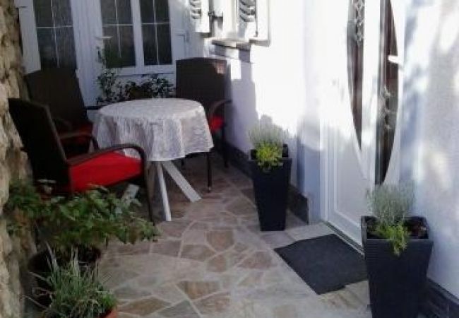 Apartment in Novi Vinodolski - Apartment in Novi Vinodolski with Seaview, Terrace, Air condition, WIFI (3667-2) Apartment in Novi Vinodolski - Apartment in Novi Vinodolski with Seaview, Terrace, Air condition, WIFI (3667-2)