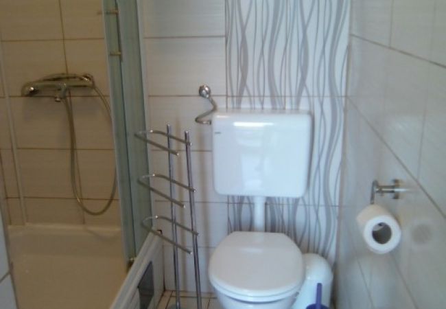 Apartment in Novi Vinodolski - Apartment in Novi Vinodolski with Seaview, Terrace, Air condition, WIFI (3667-4) Apartment in Novi Vinodolski - Apartment in Novi Vinodolski with Seaview, Terrace, Air condition, WIFI (3667-4)