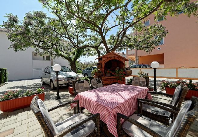 Apartment in Palit - Apartment in Palit with Seaview, Terrace, Air condition, WIFI (820-4) Apartment in Palit - Apartment in Palit with Seaview, Terrace, Air condition, WIFI (820-4)