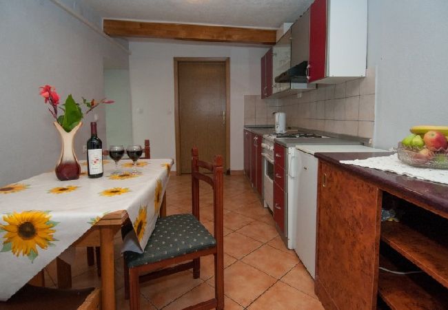 Apartment in Lovran - Apartment in Lovran with Seaview, Terrace, Air condition, WIFI (3698-1) Apartment in Lovran - Apartment in Lovran with Seaview, Terrace, Air condition, WIFI (3698-1)