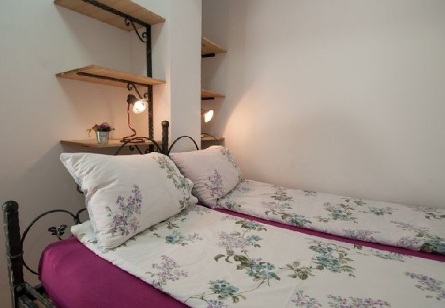 Apartment in Lovran - Apartment in Lovran with Seaview, Terrace, Air condition, WIFI (3698-2) Apartment in Lovran - Apartment in Lovran with Seaview, Terrace, Air condition, WIFI (3698-2)