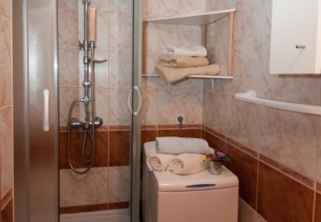 Apartment in Lovran - Apartment in Lovran with Seaview, Terrace, Air condition, WIFI (3698-2) Apartment in Lovran - Apartment in Lovran with Seaview, Terrace, Air condition, WIFI (3698-2)
