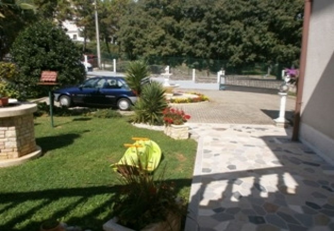 Apartment in Lovran - Apartment in Lovran with Terrace, Air condition, WIFI, Washing machine (3735-1)