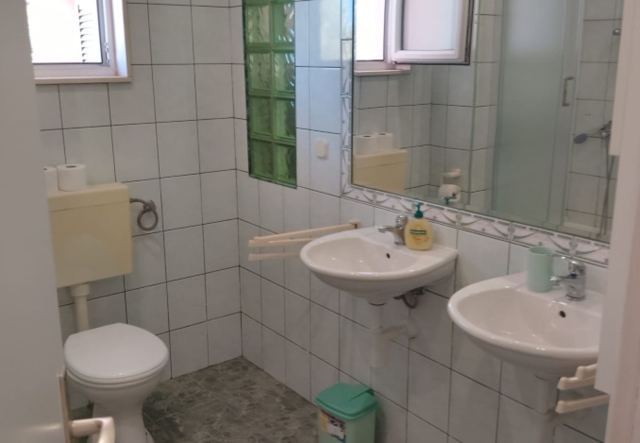 Apartment in Bol - Apartment in Bol with Seaview, Terrace, Air condition, WIFI (3739-1)