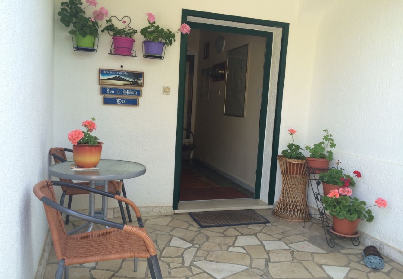 Apartment in Rab - Apartment in Rab with Seaview, Balcony, WIFI, Washing machine (3728-1)