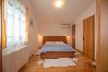 Rent by room in Novalja - Room in Novalja with Air condition, WIFI (3764-3) Rent by room in Novalja - Room in Novalja with Air condition, WIFI (3764-3)