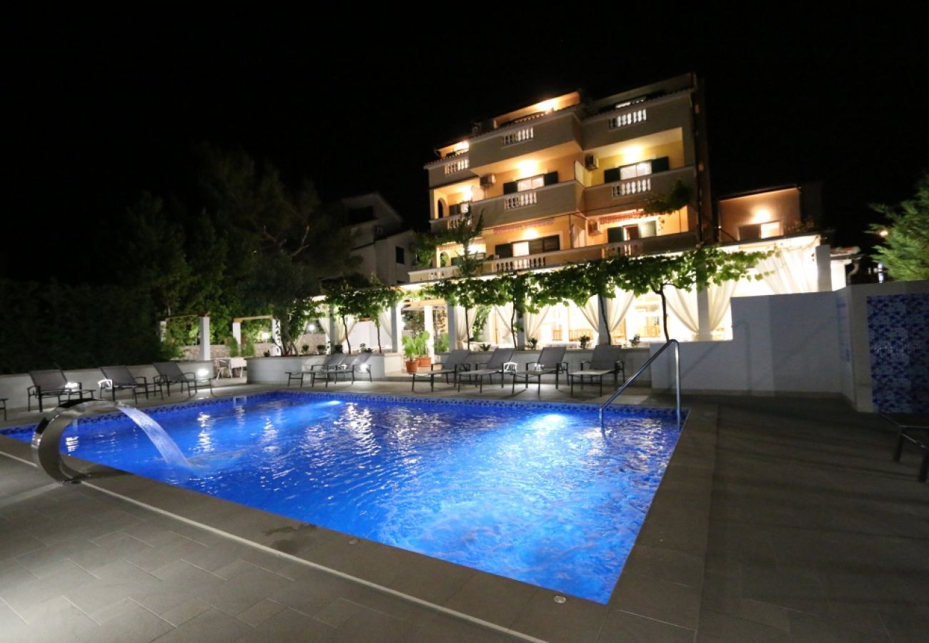 Rent by room in Novalja - Room in Novalja with Seaview, Balcony, Air condition, WIFI (3764-5)