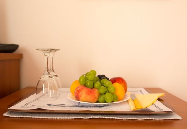 Rent by room in Novalja - Room in Novalja with Seaview, Balcony, Air condition, WIFI (3764-11) Rent by room in Novalja - Room in Novalja with Seaview, Balcony, Air condition, WIFI (3764-11)