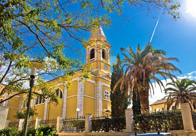 Rent by room in Novalja - Room in Novalja with Seaview, Balcony, Air condition, WIFI (3764-11) Rent by room in Novalja - Room in Novalja with Seaview, Balcony, Air condition, WIFI (3764-11)