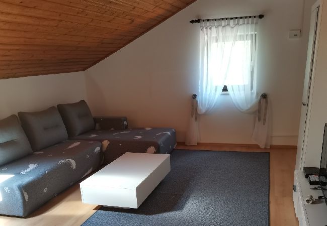 Apartment in Mali Lošinj - Apartment in Mali Lošinj with Seaview, Terrace, Air condition, WIFI (3780-2) Apartment in Mali Lošinj - Apartment in Mali Lošinj with Seaview, Terrace, Air condition, WIFI (3780-2)
