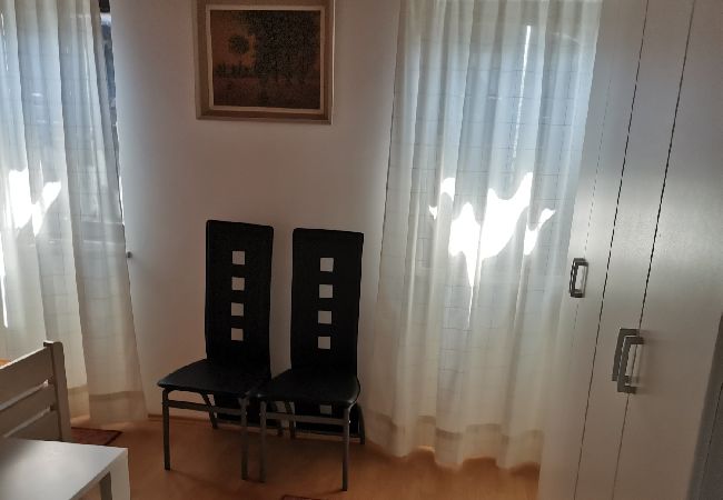 Apartment in Mali Lošinj - Apartment in Mali Lošinj with Seaview, Terrace, Air condition, WIFI (3780-2) Apartment in Mali Lošinj - Apartment in Mali Lošinj with Seaview, Terrace, Air condition, WIFI (3780-2)