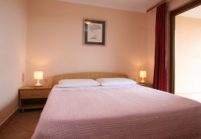 Apartment in Porec - Apartment in Poreč with Balcony, Air condition, WIFI (3794-4) Apartment in Porec - Apartment in Poreč with Balcony, Air condition, WIFI (3794-4)