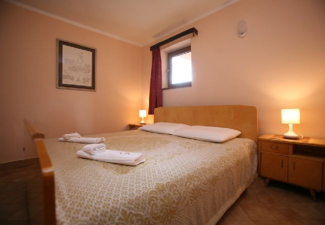 Apartment in Porec - Apartment in Poreč with Balcony, Air condition, WIFI (3794-4) Apartment in Porec - Apartment in Poreč with Balcony, Air condition, WIFI (3794-4)