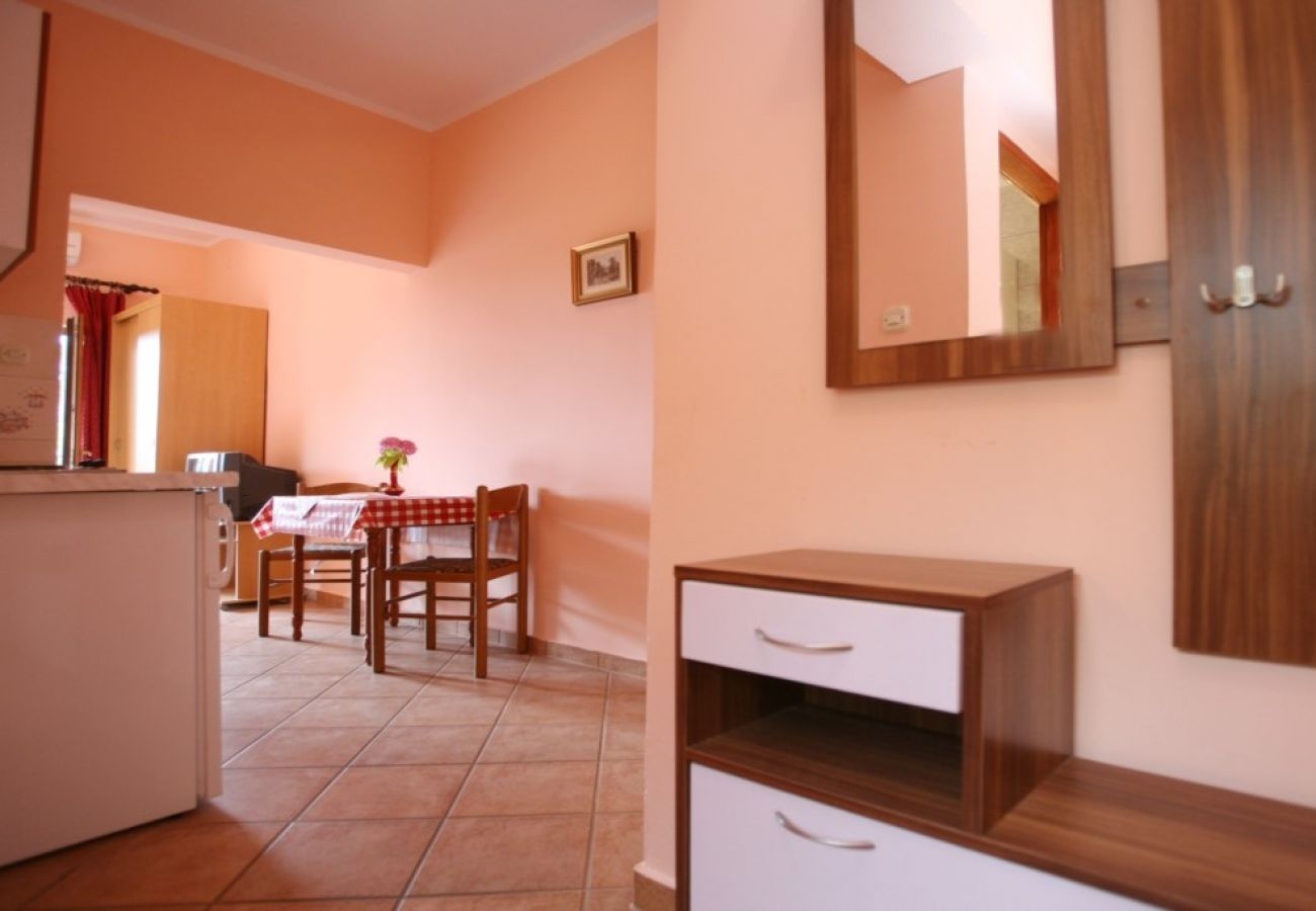 Studio in Porec - Studio apartment in Poreč with Balcony, Air condition, WIFI (3794-6)