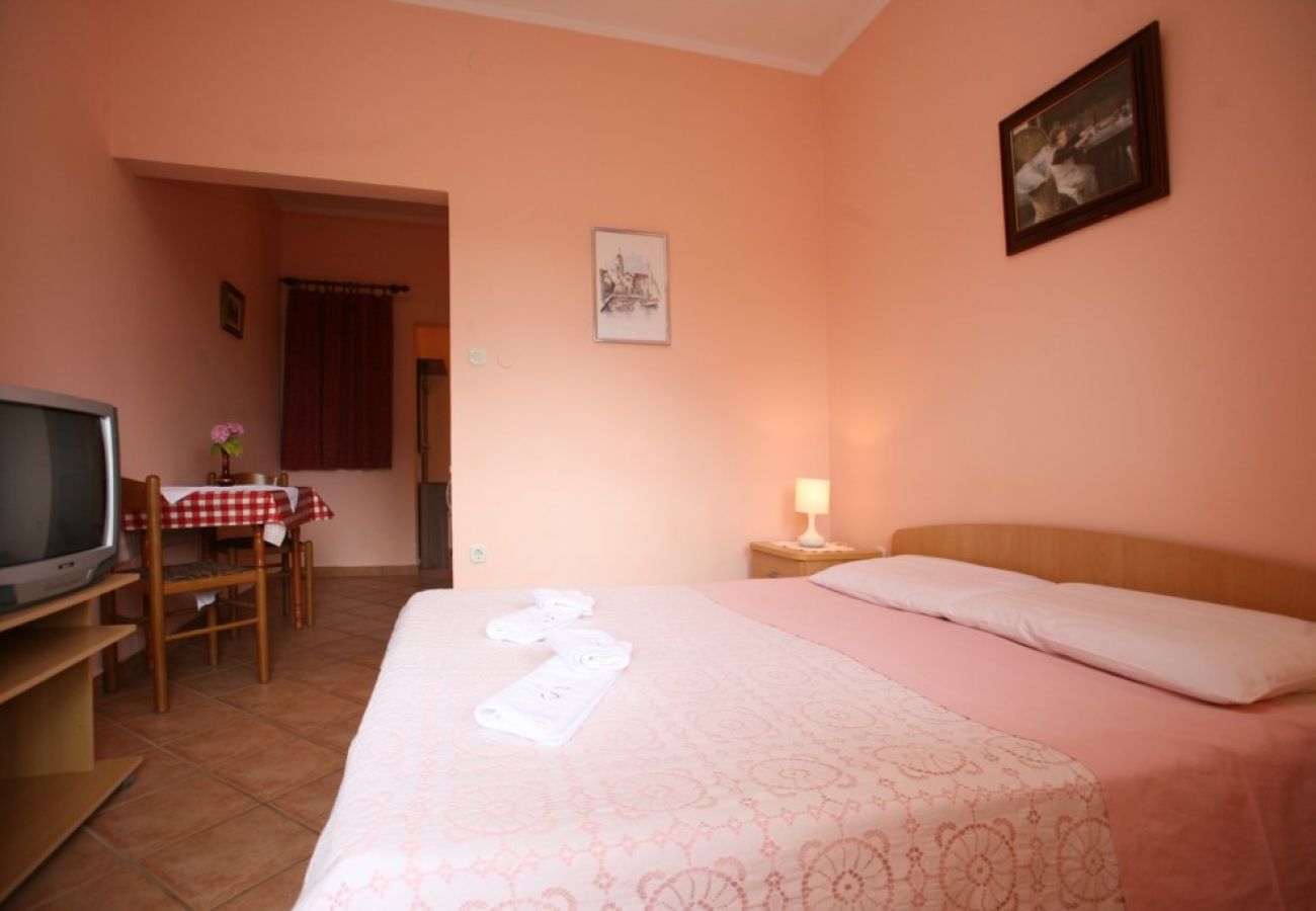 Studio in Porec - Studio apartment in Poreč with Balcony, Air condition, WIFI (3794-6)