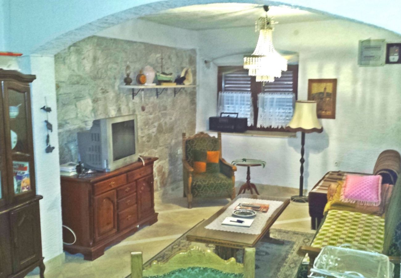 Apartment in Zlarin - Apartment in Zlarin with Balcony, WIFI, Washing machine (3813-2)