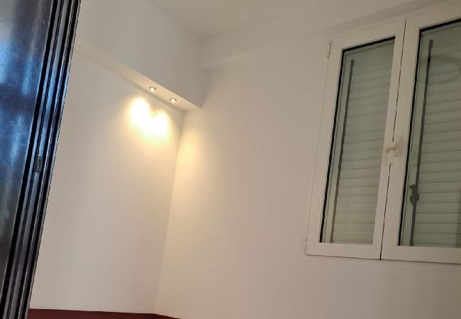Apartment in Punat - Apartment in Punat with Terrace, Air condition, WIFI, Washing machine (3829-2) Apartment in Punat - Apartment in Punat with Terrace, Air condition, WIFI, Washing machine (3829-2)