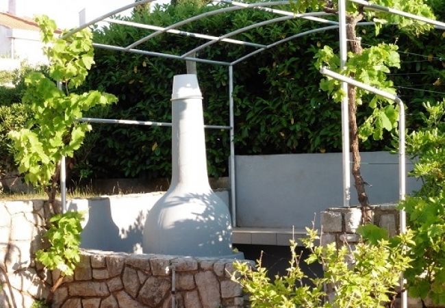 Apartment in Punat - Apartment in Punat with Terrace, Air condition, WIFI, Washing machine (3829-2) Apartment in Punat - Apartment in Punat with Terrace, Air condition, WIFI, Washing machine (3829-2)