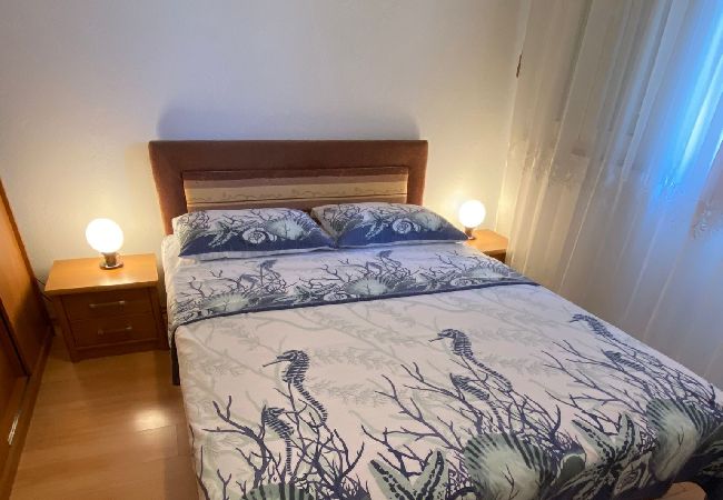 Apartment in Punat - Apartment in Punat with Terrace, Air condition, WIFI, Washing machine (3829-3) Apartment in Punat - Apartment in Punat with Terrace, Air condition, WIFI, Washing machine (3829-3)