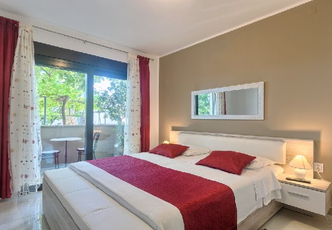 Apartment in Štinjan - Apartment in Štinjan with Seaview, Air condition, WIFI, Washing machine (3326-4) Apartment in Štinjan - Apartment in Štinjan with Seaview, Air condition, WIFI, Washing machine (3326-4)