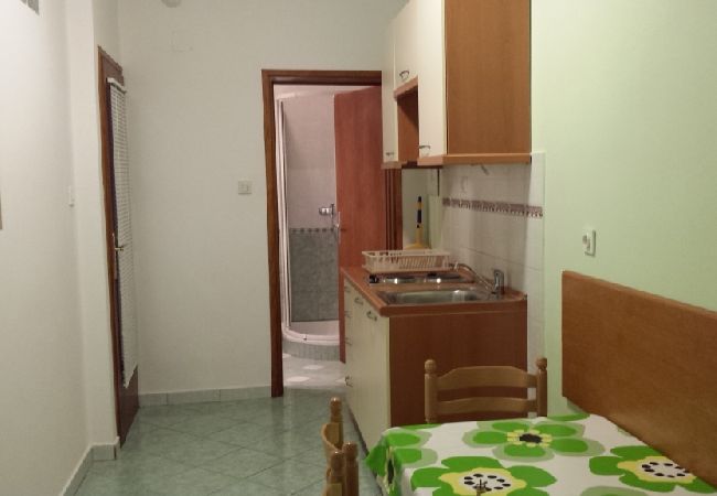Apartment in Jadranovo - Apartment in Jadranovo with Seaview, Balcony, Air condition, WIFI (3856-1) Apartment in Jadranovo - Apartment in Jadranovo with Seaview, Balcony, Air condition, WIFI (3856-1)