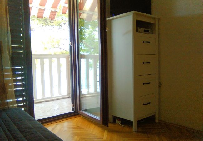 Apartment in Jadranovo - Apartment in Jadranovo with Seaview, Balcony, Air condition, WIFI (3856-2) Apartment in Jadranovo - Apartment in Jadranovo with Seaview, Balcony, Air condition, WIFI (3856-2)