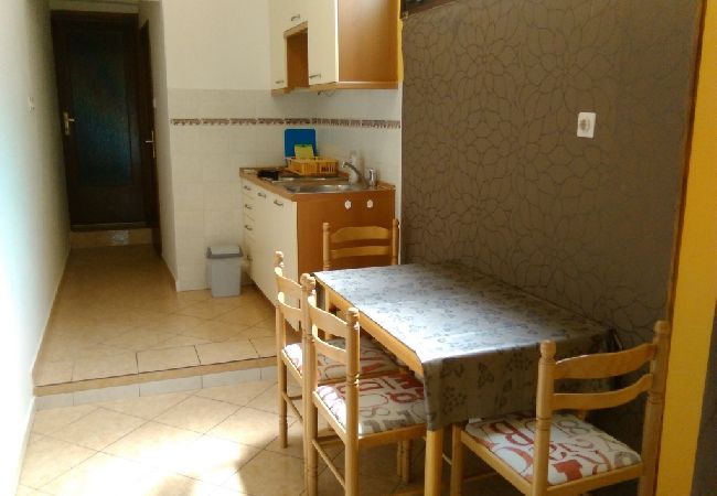 Apartment in Jadranovo - Apartment in Jadranovo with Seaview, Balcony, Air condition, WIFI (3856-2) Apartment in Jadranovo - Apartment in Jadranovo with Seaview, Balcony, Air condition, WIFI (3856-2)