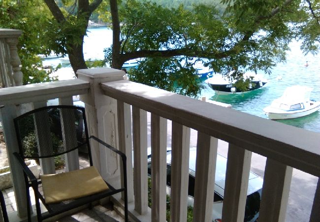 Apartment in Jadranovo - Apartment in Jadranovo with Seaview, Balcony, Air condition, WIFI (3856-2) Apartment in Jadranovo - Apartment in Jadranovo with Seaview, Balcony, Air condition, WIFI (3856-2)