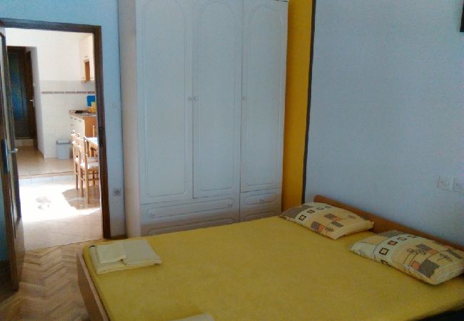 Apartment in Jadranovo - Apartment in Jadranovo with Seaview, Balcony, Air condition, WIFI (3856-2) Apartment in Jadranovo - Apartment in Jadranovo with Seaview, Balcony, Air condition, WIFI (3856-2)