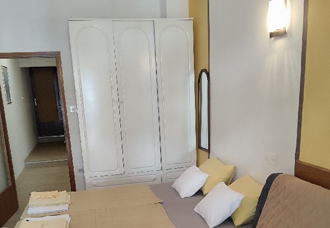 Apartment in Jadranovo - Apartment in Jadranovo with Seaview, Balcony, Air condition, WIFI (3856-2) Apartment in Jadranovo - Apartment in Jadranovo with Seaview, Balcony, Air condition, WIFI (3856-2)