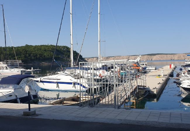 Apartment in Jadranovo - Apartment in Jadranovo with Seaview, Balcony, Air condition, WIFI (3856-2) Apartment in Jadranovo - Apartment in Jadranovo with Seaview, Balcony, Air condition, WIFI (3856-2)