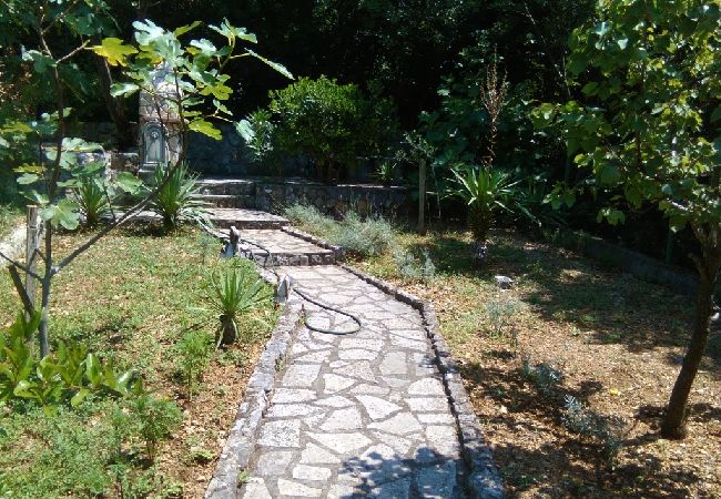 Studio in Jadranovo - Studio apartment in Jadranovo with Balcony, Air condition, WIFI (3856-3) Studio in Jadranovo - Studio apartment in Jadranovo with Balcony, Air condition, WIFI (3856-3)