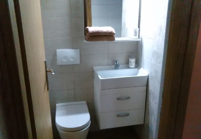 Studio in Jadranovo - Studio apartment in Jadranovo with Balcony, Air condition, WIFI (3856-3) Studio in Jadranovo - Studio apartment in Jadranovo with Balcony, Air condition, WIFI (3856-3)