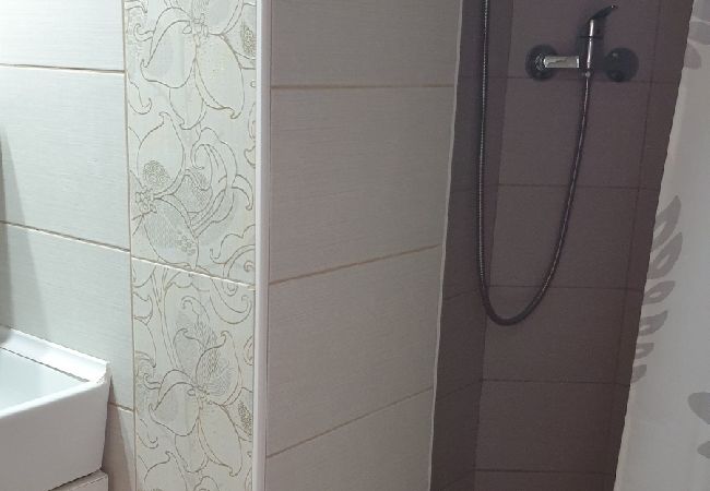Studio in Jadranovo - Studio apartment in Jadranovo with Balcony, Air condition, WIFI (3856-3) Studio in Jadranovo - Studio apartment in Jadranovo with Balcony, Air condition, WIFI (3856-3)