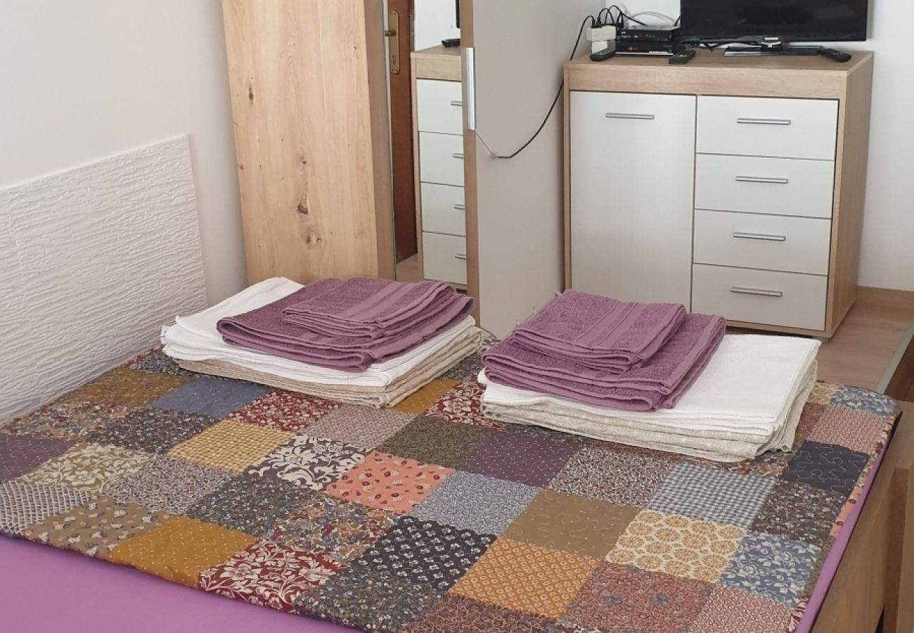 Studio in Jadranovo - Studio apartment in Jadranovo with Balcony, Air condition, WIFI (3856-3)