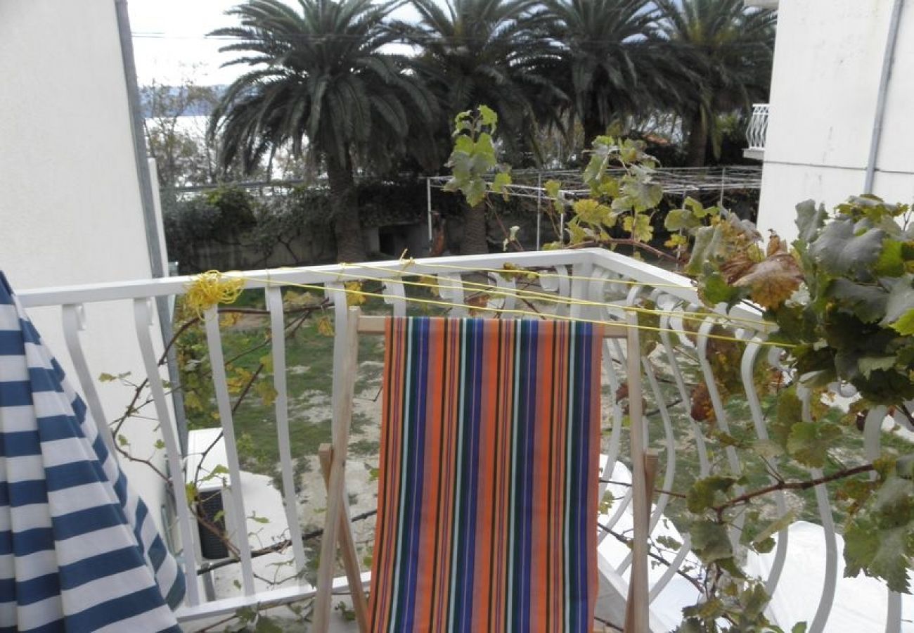 Apartment in Duce - Apartment in Duće with Seaview, Balcony, Air condition, WIFI (4166-8)