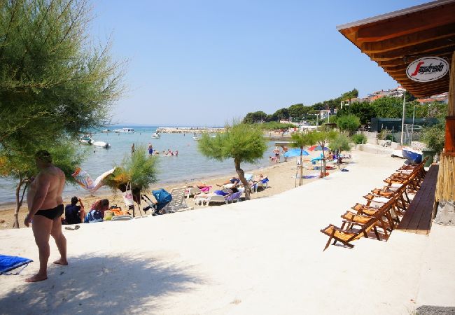Studio in Duce - Studio apartment in Duće with Seaview, Balcony, Air condition, WIFI (4173-11) Studio in Duce - Studio apartment in Duće with Seaview, Balcony, Air condition, WIFI (4173-11)