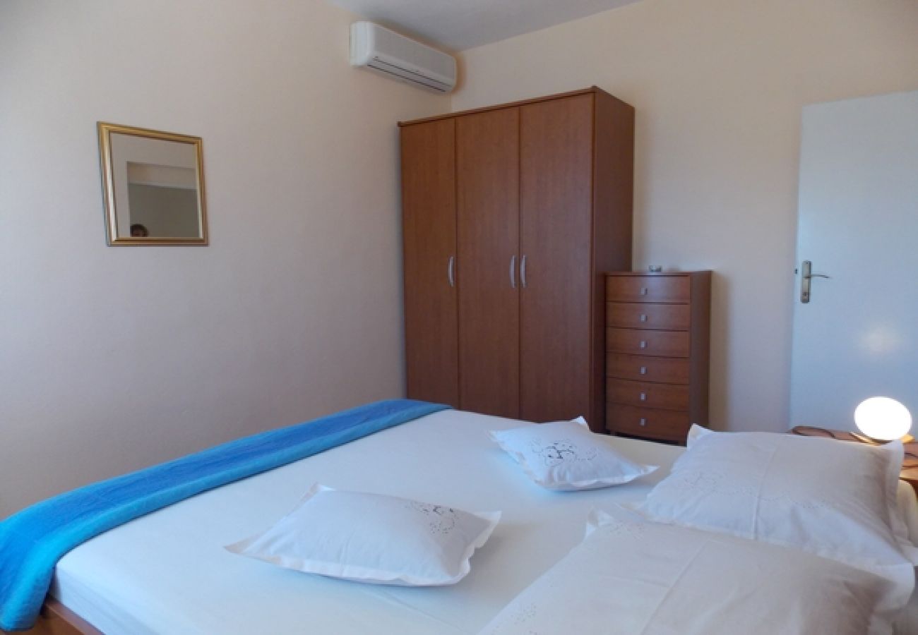 Apartment in Duce - Apartment in Duće with Seaview, Balcony, Air condition, WIFI (4174-1)