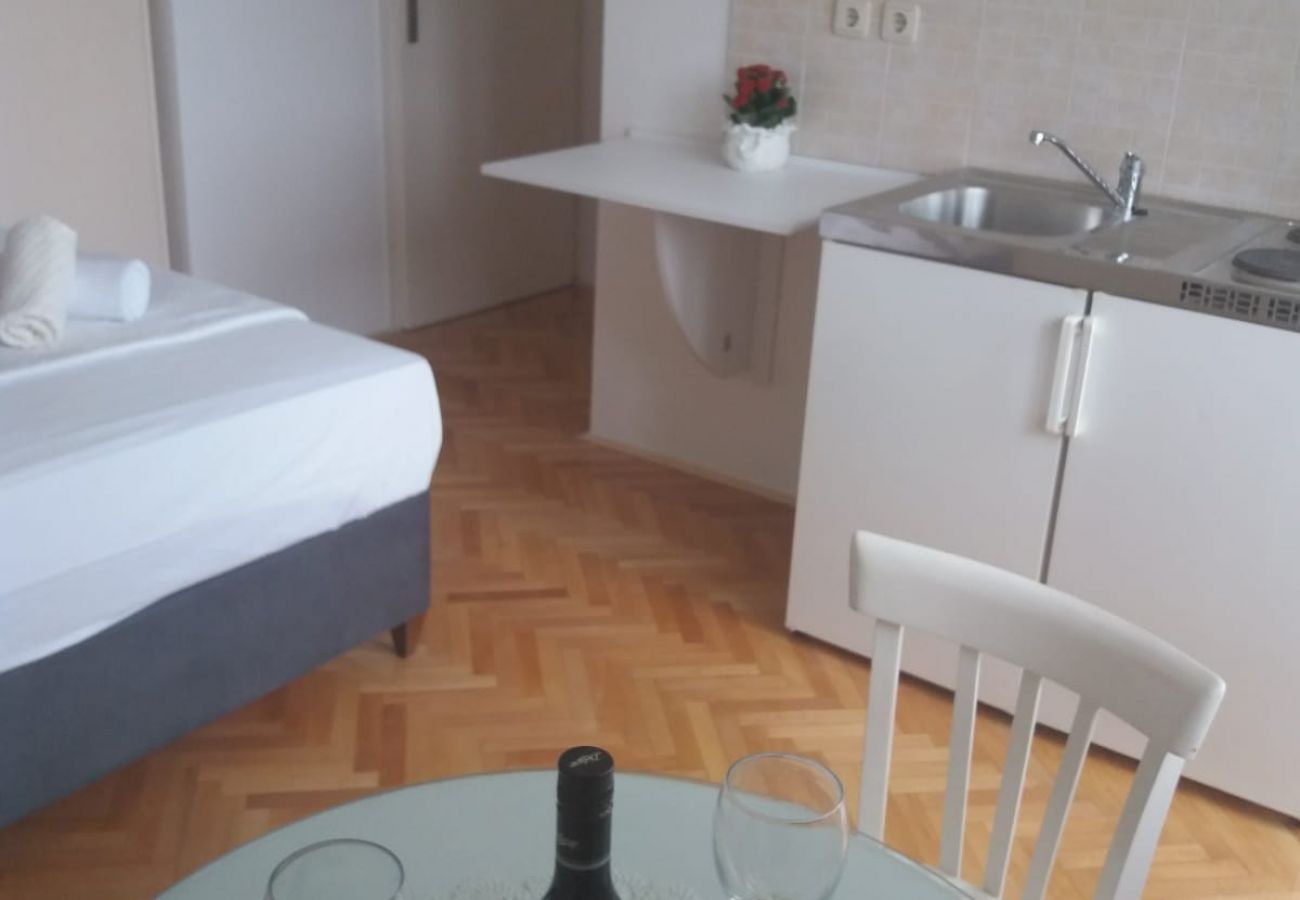 Studio in Duce - Studio apartment in Duće with Seaview, Balcony, Air condition, WIFI (4174-3)