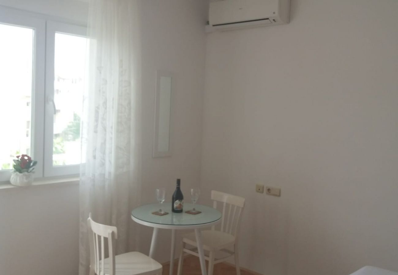 Studio in Duce - Studio apartment in Duće with Seaview, Balcony, Air condition, WIFI (4174-3)