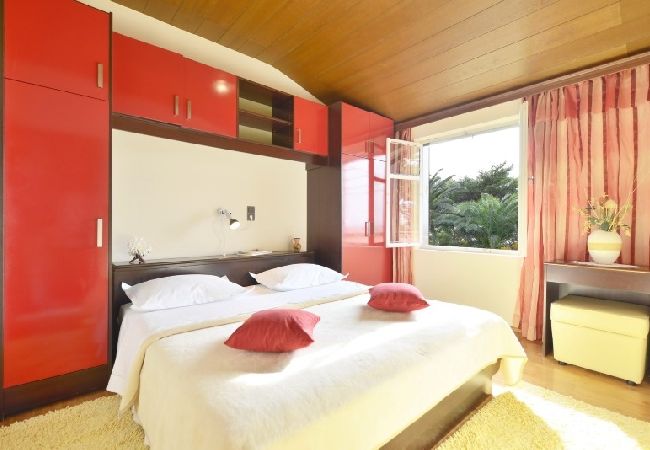 House in Lokva Rogoznica - Holiday Home in Lokva Rogoznica with Seaview, Terrace, Air condition (4184-3) House in Lokva Rogoznica - Holiday Home in Lokva Rogoznica with Seaview, Terrace, Air condition (4184-3)