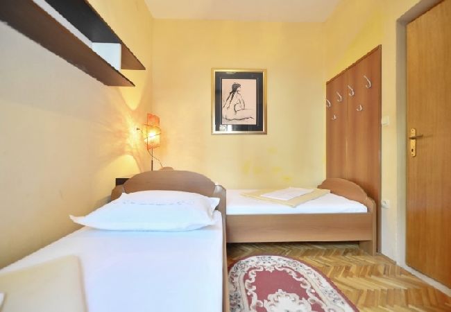 Apartment in Lokva Rogoznica - Apartment in Lokva Rogoznica with Seaview, Balcony, Air condition (4184-4) Apartment in Lokva Rogoznica - Apartment in Lokva Rogoznica with Seaview, Balcony, Air condition (4184-4)
