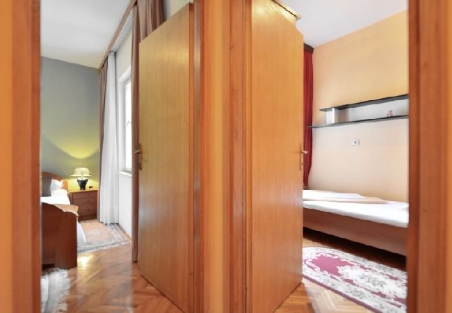 Apartment in Lokva Rogoznica - Apartment in Lokva Rogoznica with Seaview, Balcony, Air condition (4184-4) Apartment in Lokva Rogoznica - Apartment in Lokva Rogoznica with Seaview, Balcony, Air condition (4184-4)