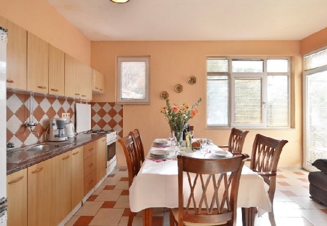 Apartment in Lokva Rogoznica - Apartment in Lokva Rogoznica with Seaview, Balcony, Air condition (4184-4) Apartment in Lokva Rogoznica - Apartment in Lokva Rogoznica with Seaview, Balcony, Air condition (4184-4)