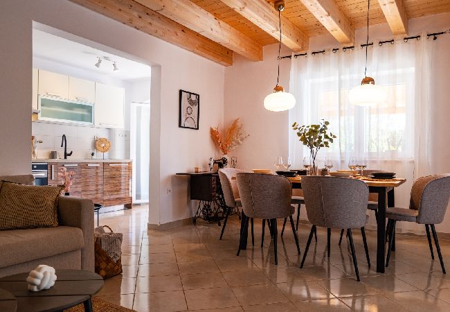House in Lukoran - Holiday Home in Lukoran with Seaview, Terrace, Air condition, WIFI (4200-1) House in Lukoran - Holiday Home in Lukoran with Seaview, Terrace, Air condition, WIFI (4200-1)