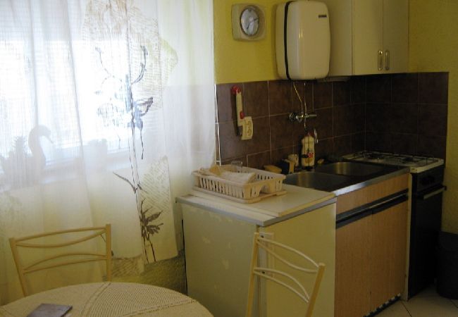 Studio in Novi Vinodolski - Studio apartment in Novi Vinodolski with Terrace, Air condition, WIFI (4208-1) Studio in Novi Vinodolski - Studio apartment in Novi Vinodolski with Terrace, Air condition, WIFI (4208-1)