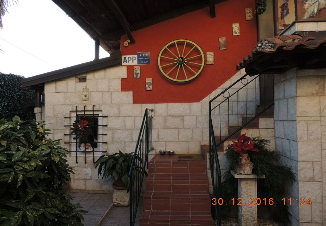 Apartment in Umag - Apartment in Umag with Air condition, WIFI (4222-2)