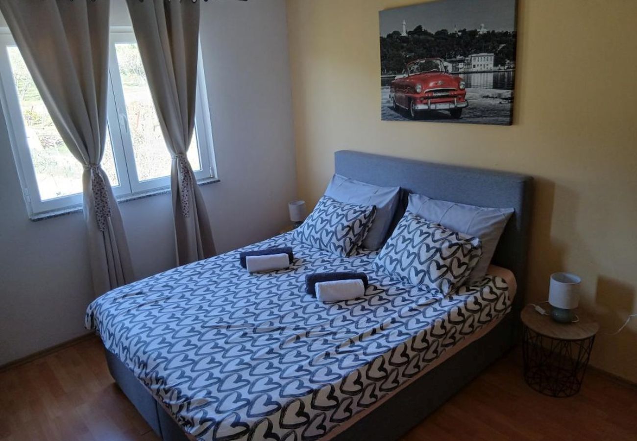 Apartment in Kampor - Apartment in Kampor with Balcony, Air condition, WIFI (4235-2)